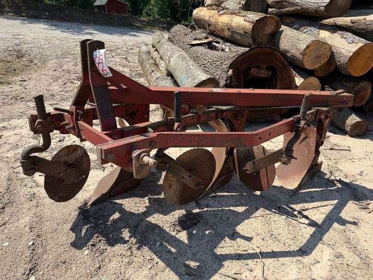 IH 3-16 3 Point Plow image