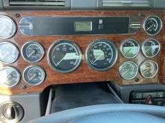 2010  FREIGHTLINER  Cascadia