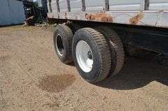 1976 International Transtar 4300 Grain Truck