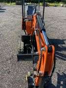 AGT QH12 mini excavator with only 6 hours