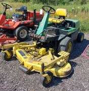 John Deere F935 Front-Mount Lawn Mower