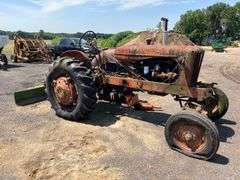 Allis- Chalmers WD with blade, new battery, runs