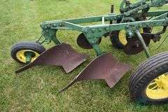 John Deere Trailer Plow - 2B