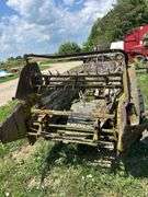 New Idea Manure Spreader: Row 3