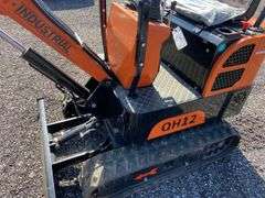 AGT QH12 mini excavator with only 6 hours