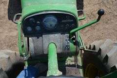 John Deere 4320