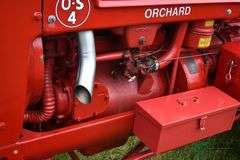 1946 Farmall "OS-4"   Orchard Tractor