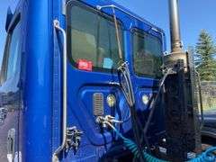 2010  FREIGHTLINER  Cascadia