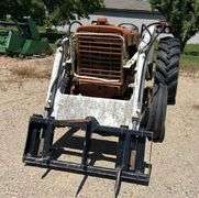 IH Utility 656 w/ Loader, Hay Fork, Bucket, & Pallet Fork