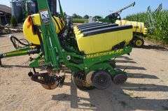John Deere 1750 6-Row Planter, Liquid, MaxEmerge XP
