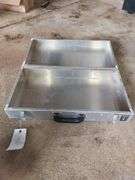 Small Aluminum Show Box