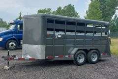 2024 Valley Trail Livestock trailer