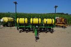 John Deere 1750 6-Row Planter, Liquid, MaxEmerge XP