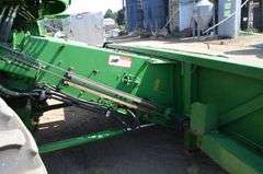 John Deere 9500 Combine w/ 6-Row Corn Head