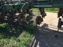 John Deere 7200 16 Row Corn/Bean Planter