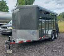 2024 Valley Trail Livestock trailer