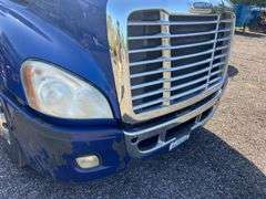 2010  FREIGHTLINER  Cascadia