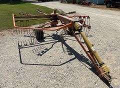 KUHN Rotary Rake