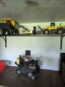 Kid play trucks