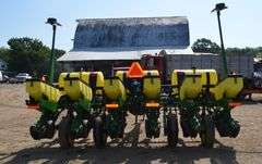 John Deere 1750 6-Row Planter, Liquid, MaxEmerge XP
