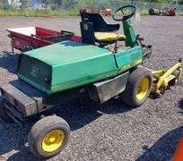 John Deere F935 Front-Mount Lawn Mower