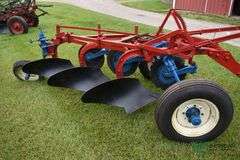 IHC #8 Trailer Plow - 3B