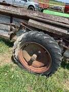 New Idea Manure Spreader: Row 3