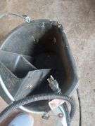 Heated Rubber Bucket w/ 3 1/2 Quart Mineral Feeder