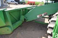 John Deere 9500 Combine w/ 6-Row Corn Head