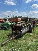 New Idea Manure Spreader: Row 3