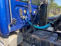 2010  FREIGHTLINER  Cascadia