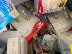 Numerous New hardware items TOTES NOT INCLUDED