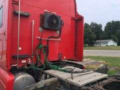 2009 PETERBILT 387 Sleeper Truck Tractor