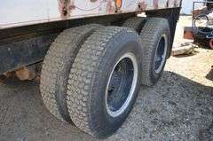 1976 International Transtar 4300 Grain Truck