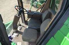John Deere 9500 Combine w/ 6-Row Corn Head