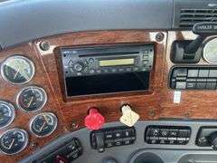 2010  FREIGHTLINER  Cascadia