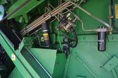 John Deere 9500 Combine w/ 6-Row Corn Head