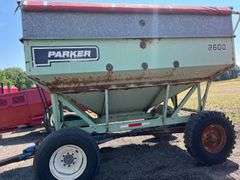 Parker 2600 Gravity Wagon on running gear, Shur-Loc roll over tarp