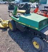 John Deere F935 Front-Mount Lawn Mower