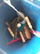 Grooming Tools in Flat-Back Bucket