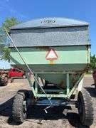Parker 2600 Gravity Wagon on running gear, Shur-Loc roll over tarp