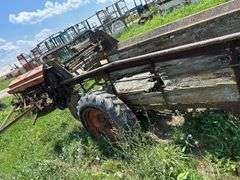 New Idea Manure Spreader: Row 3