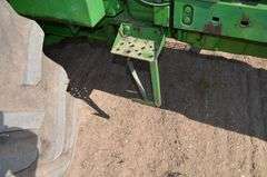 John Deere 4320