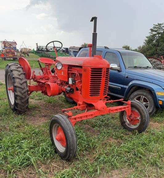 VAC Case Tractor, K, row:1 image