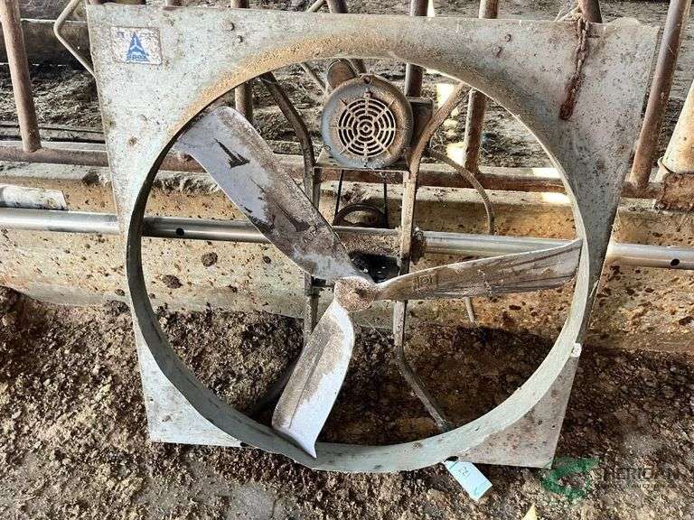 Apex 36 inch Barn Fan image