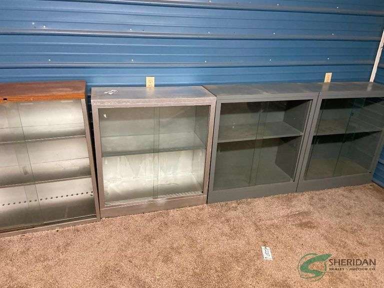 4 Display cabinets image