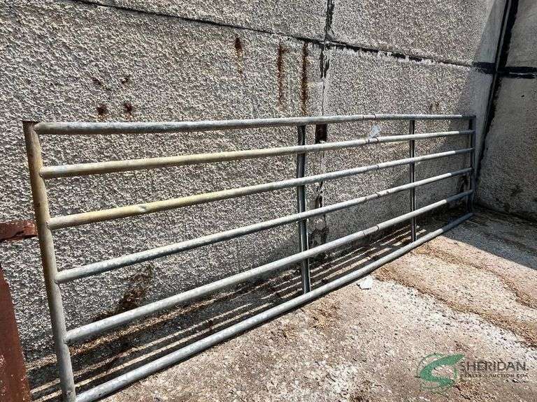 15.5 ft Gate image