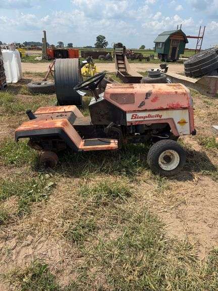 Simplicity Sun star garden tractor, row:5 image