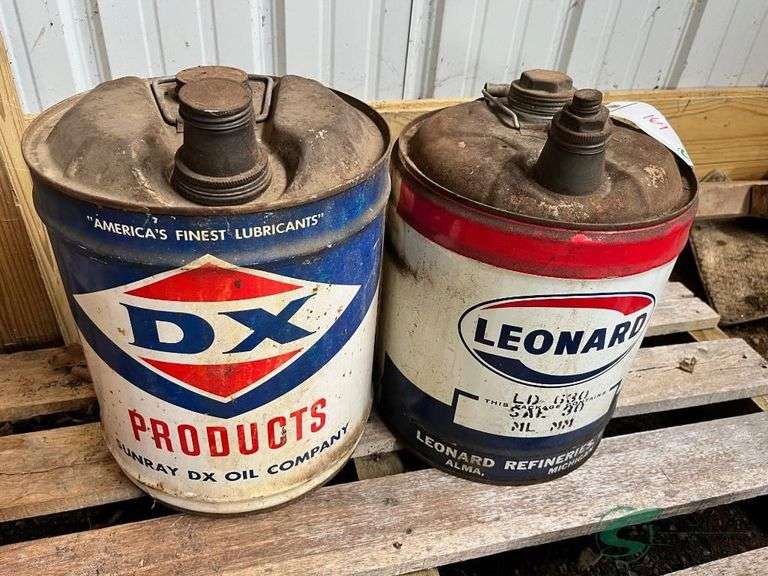 Pair of vintage oil cans image