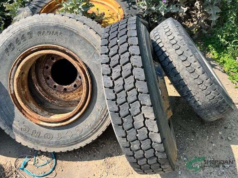 11 R 22.5 Rims and Tires image